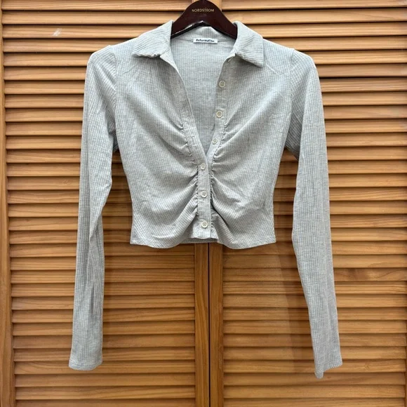 Reformation Light Gray Ribbed Button-Down Shirt size small - Picture 1 of 6